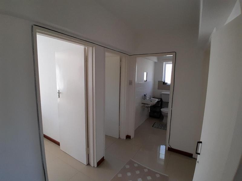 To Let 2 Bedroom Property for Rent in Claremont Western Cape